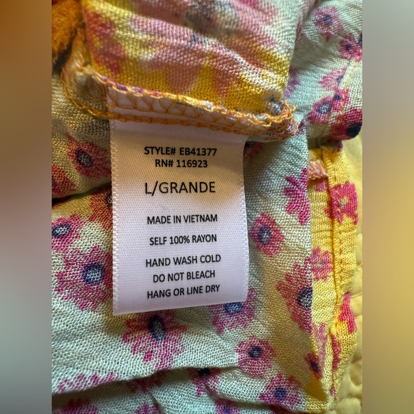 H141 NWT Easel L pp17 unstretched Multicolor Pink smocked Top & Skirt Set - Picture 6 of 10